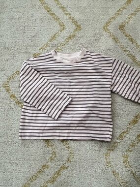Zara Kids Long-Sleeve Striped Tee in White and Brown